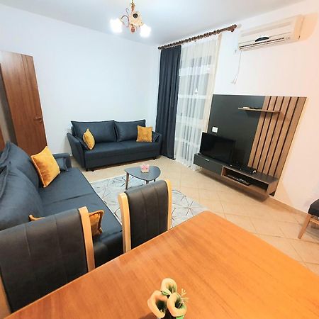 Apartment Me Qera Lungomare Vlore Medem1 ภายนอก รูปภาพ